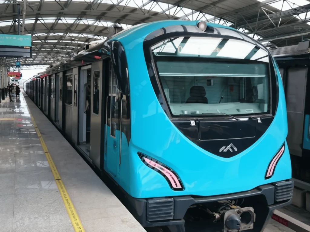 Find hotel near kochi metro